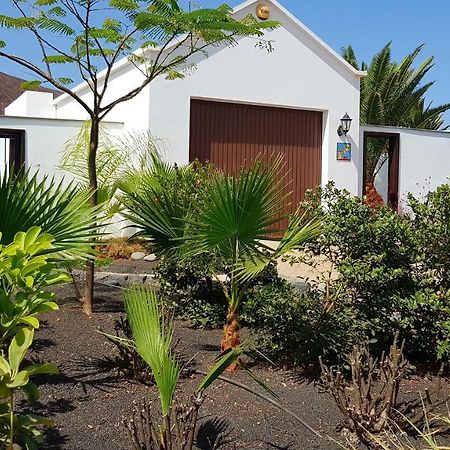 Lovely Villa Nico Playa Blanca, Hot Tub, Communal Pool エクステリア 写真