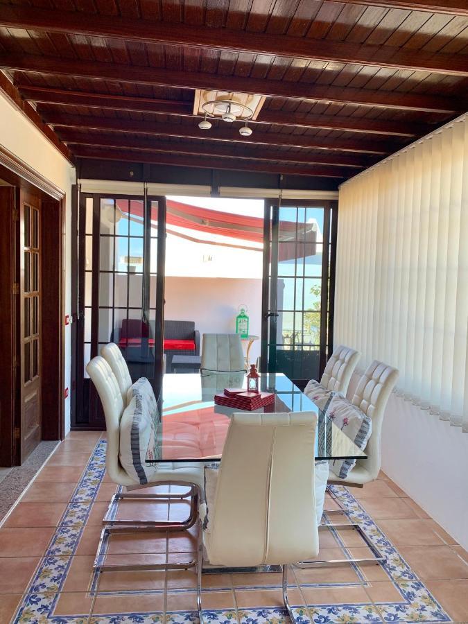 Lovely Villa Nico Playa Blanca, Hot Tub, Communal Pool エクステリア 写真